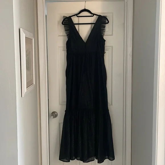 Chelsea28 Chevron Metallic Tiered Maxi Dress Black size Large. - Picture 3 of 4